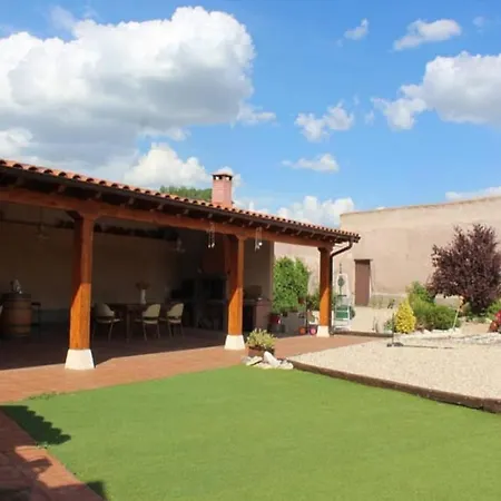 Holiday home Casa Lagares Peral de Arlanza